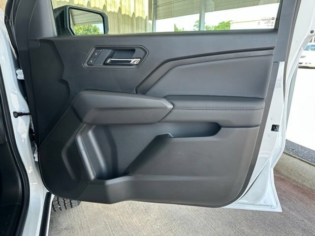 New 2026 Summit White GMC Elevation image 34