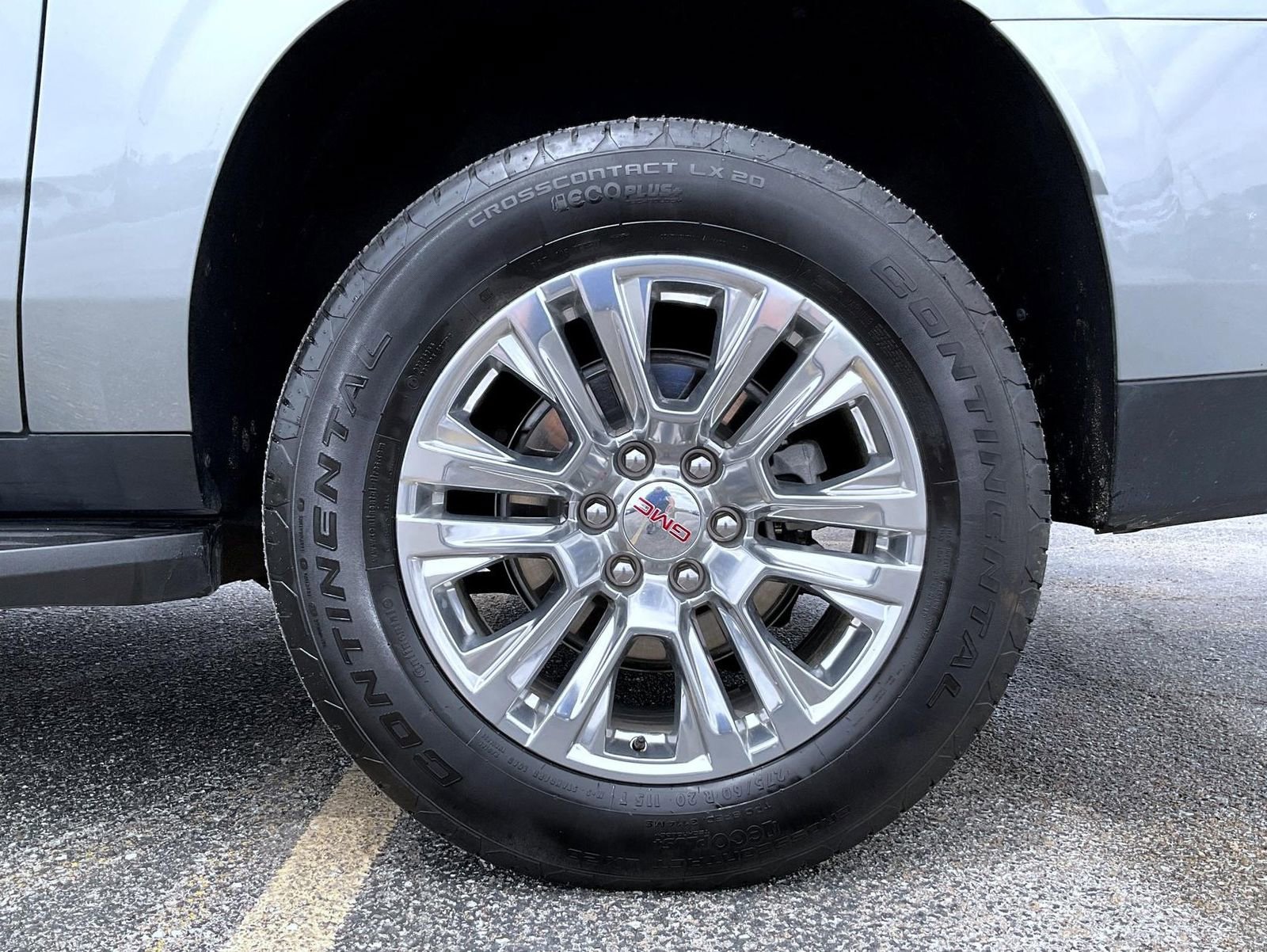 2025 GMC Yukon XL Denali - Photo 23