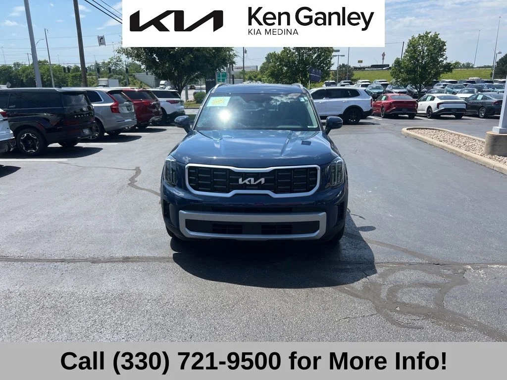 Used 2024 Black Kia S image 5