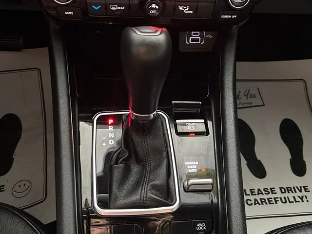 Used 2022  Jeep Latitude Lux image 40