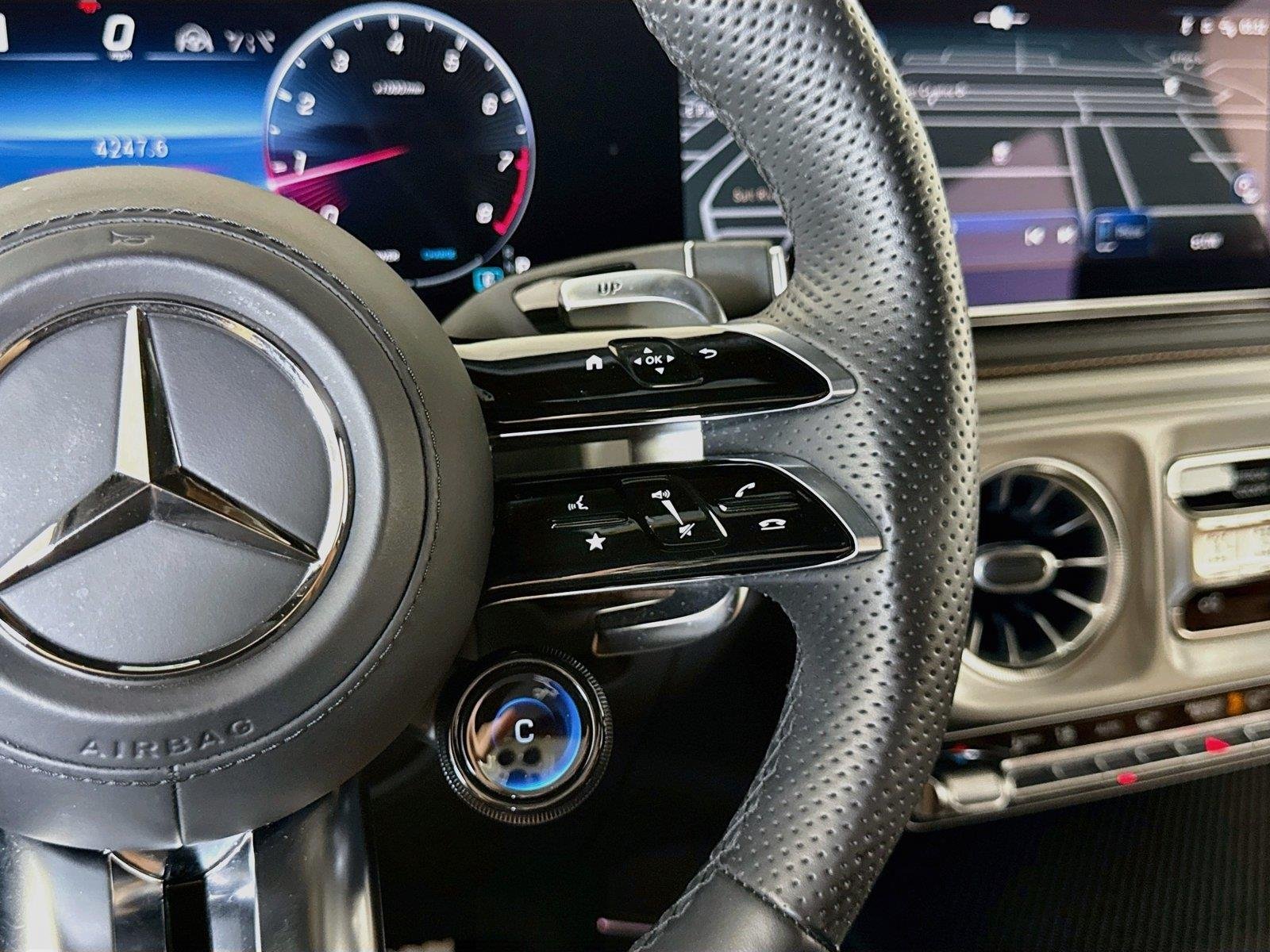 Used 2026 MANUFAKTUR Monza Grey Magno Mercedes-Benz AMG® G 63 | Manu Int Package Plus | Carbon Trim image 22