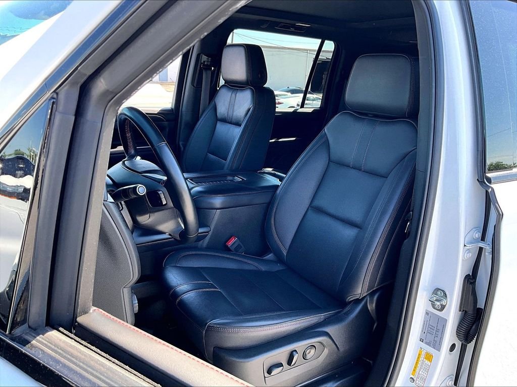 Used 2024 Summit White Chevrolet RST image 10