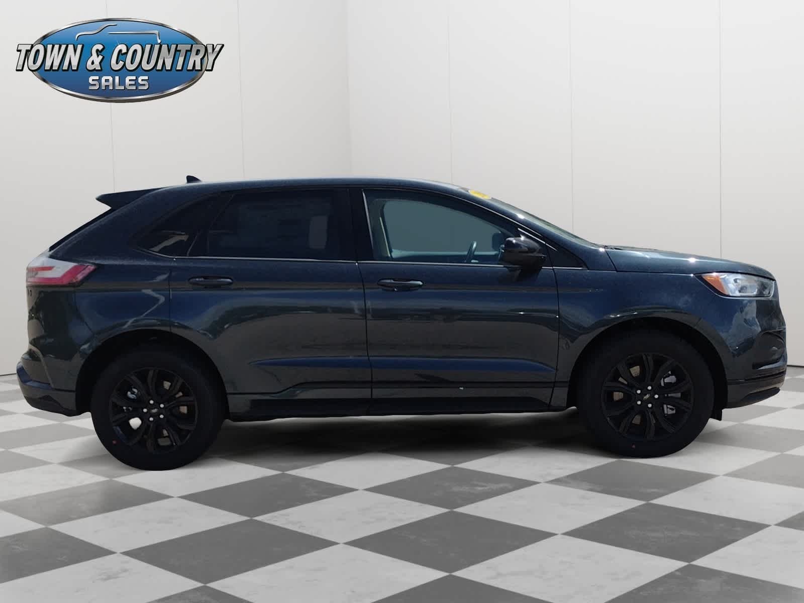 New 2024 Stone Blue Metallic Ford SE image 8