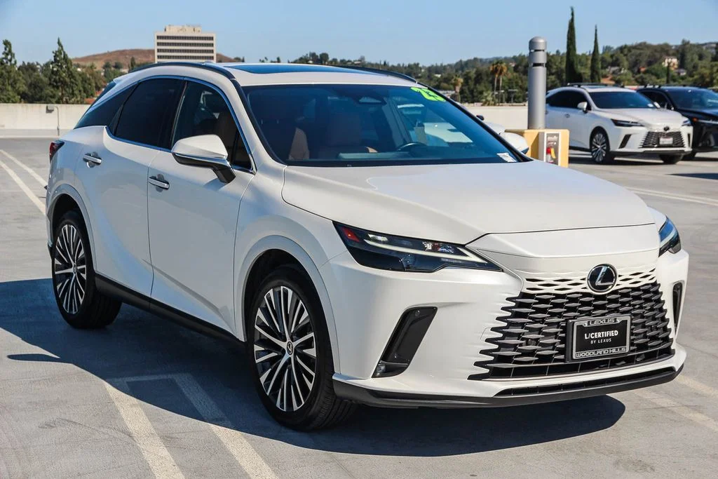 Certified Used 2023 White Lexus 350 Premium Plus image 3
