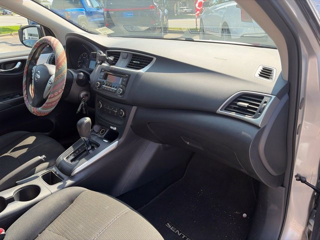 Used 2016 Silver Nissan S image 11
