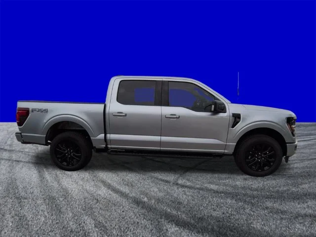 New 2026 Iconic Silver Metallic Ford XLT image 3
