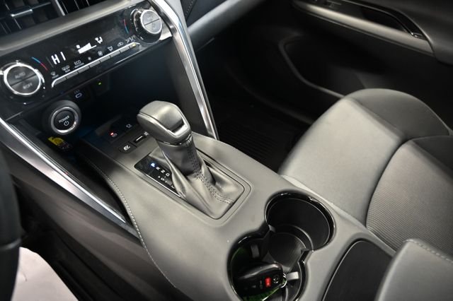 2023 Toyota Venza LE - Photo 18