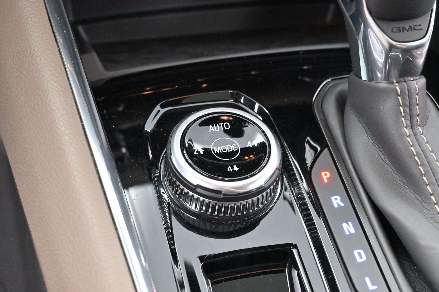 Used 2025 Volcanic Red Tintcoat GMC Denali image 21