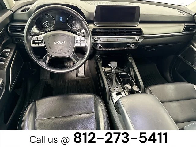 Used 2022 White Kia S image 23