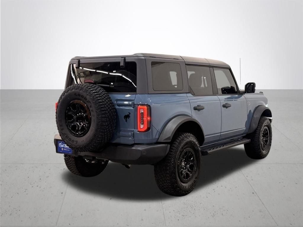 Used 2024 Gray Ford Wildtrak image 10