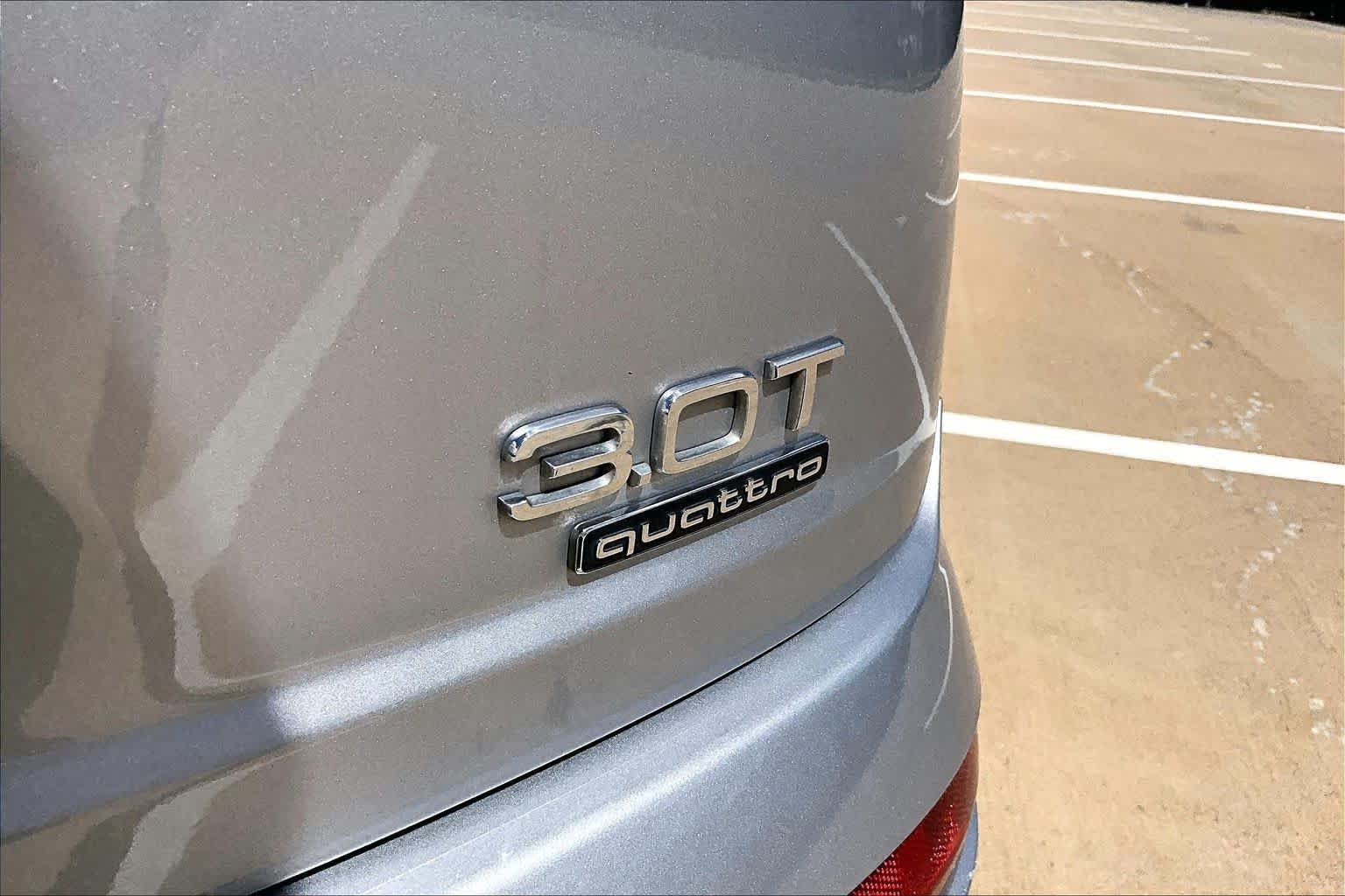 Used 2018 Florett Silver Metallic Audi Premium Plus image 9