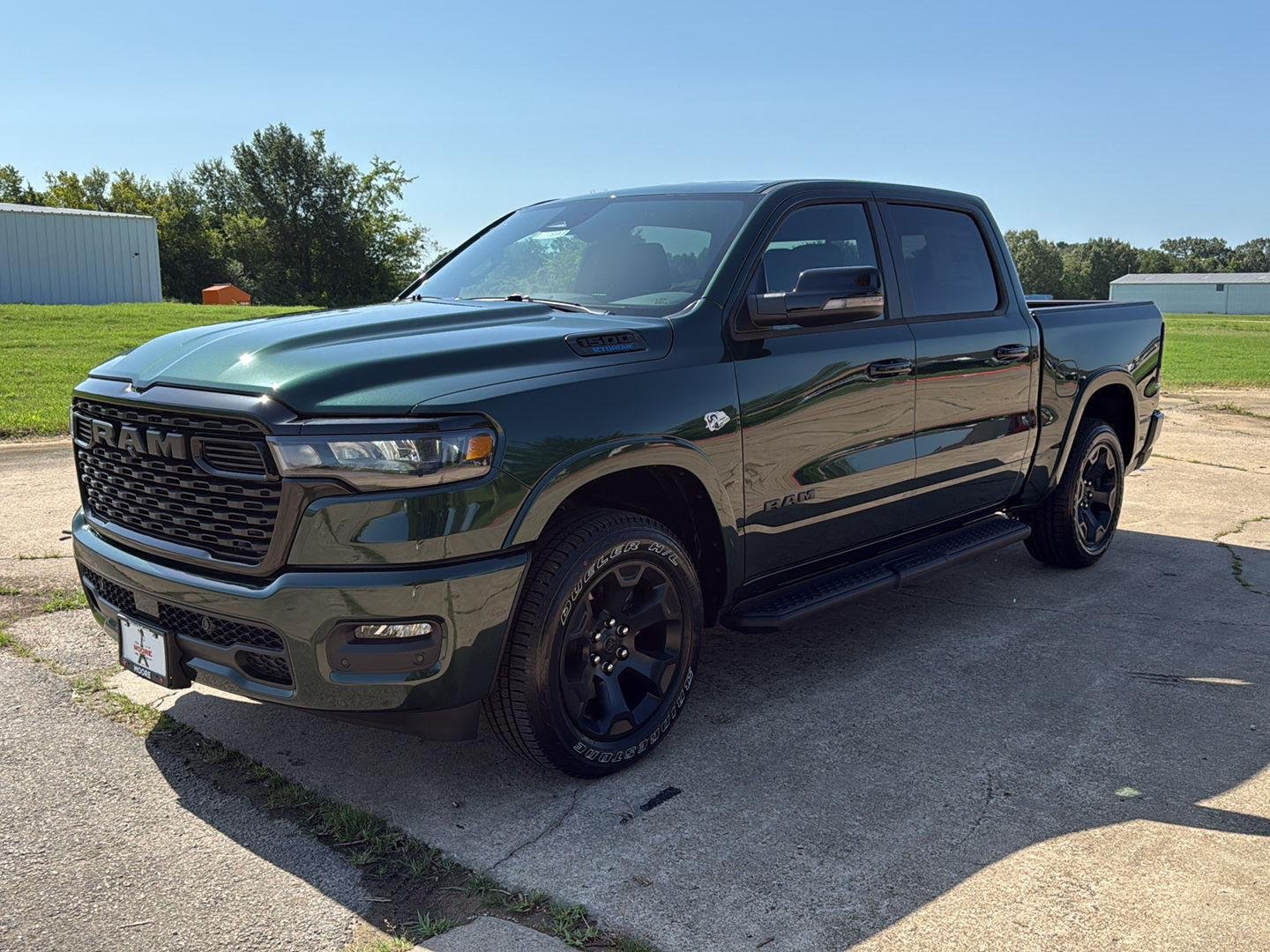 New 2026 Serrano-Green Metallic Exterior Paint RAM Lone Star image 3