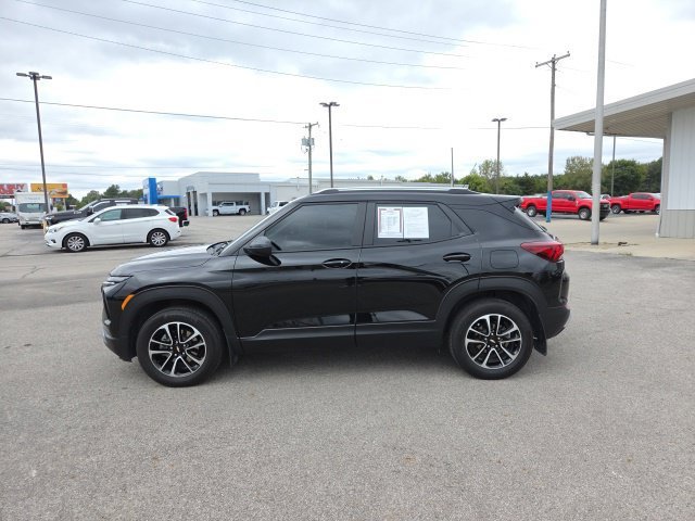 Used 2024 Mosaic Black Metallic Chevrolet LT image 9