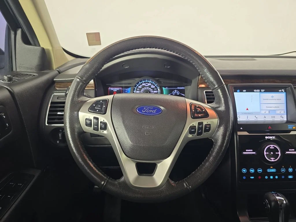 Used 2018 Blue Ford Limited image 16