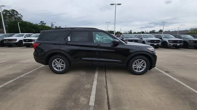 New 2026 Agate Black Metallic Ford Active image 10