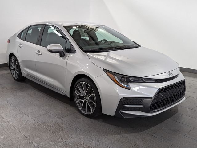 Used 2022 Silver Toyota SE image 1