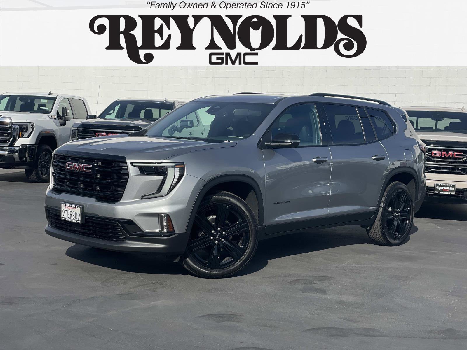 2025 GMC Acadia Elevation FWD's photo