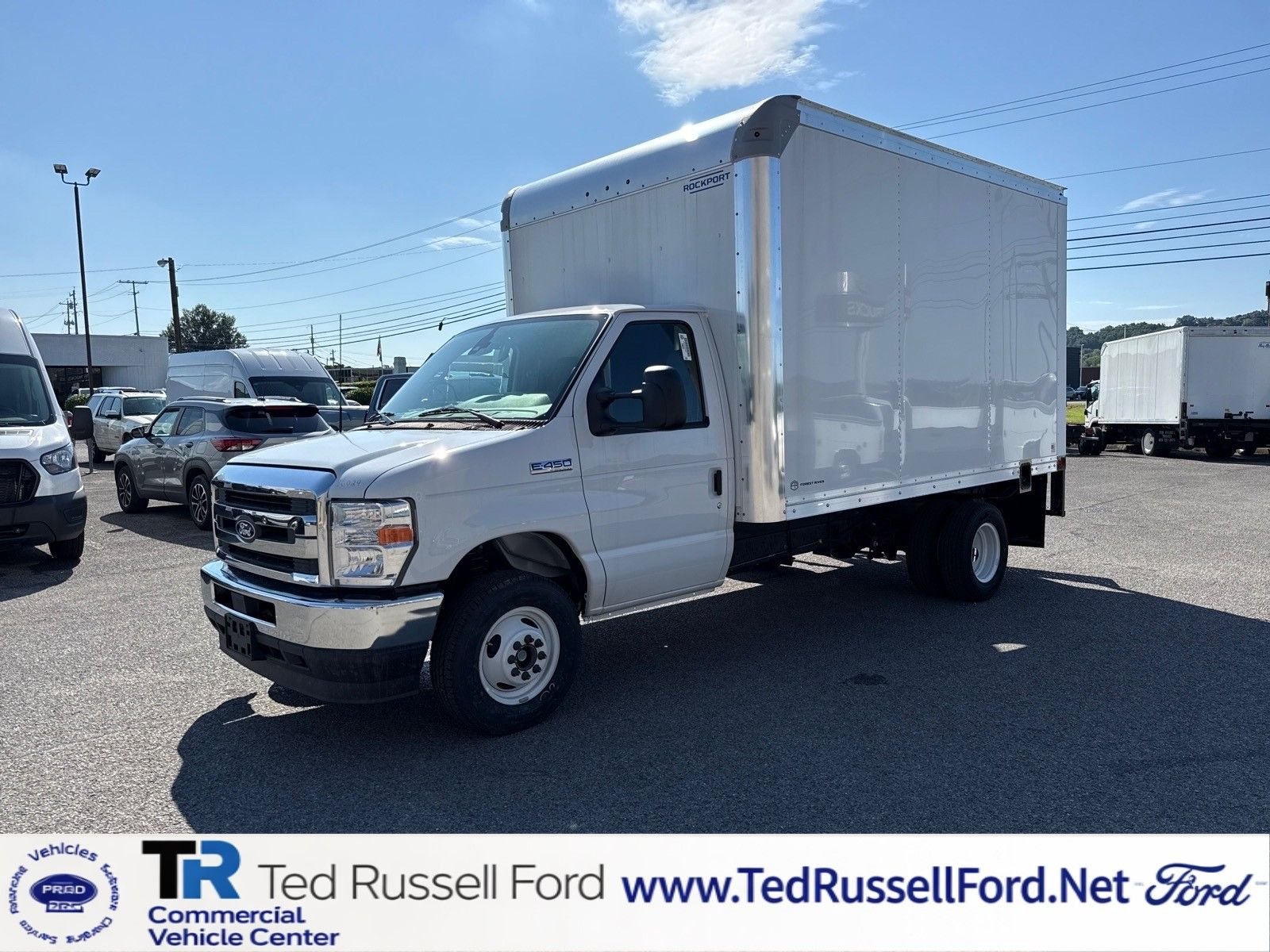 New 2026 Oxford White Ford E-450 DRW image 1