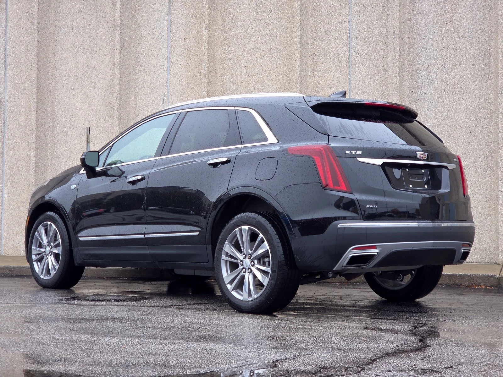 Used 2024 Stellar Black Metallic Cadillac Premium Luxury image 20