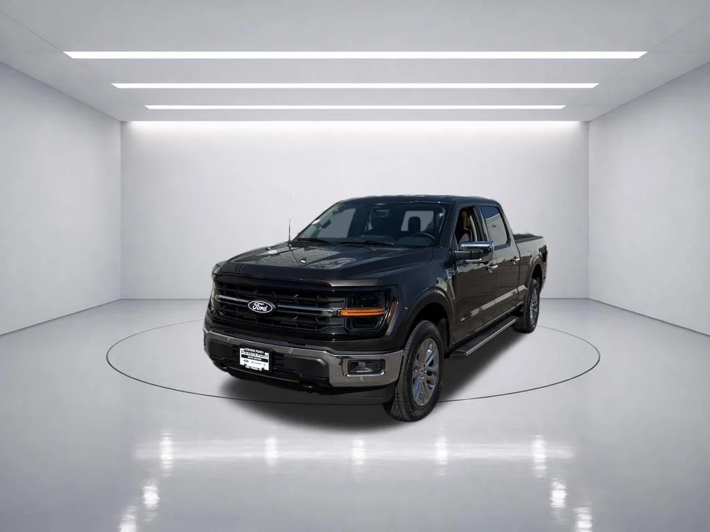 Used 2024 Darkened Bronze Metallic Ford XLT image 3