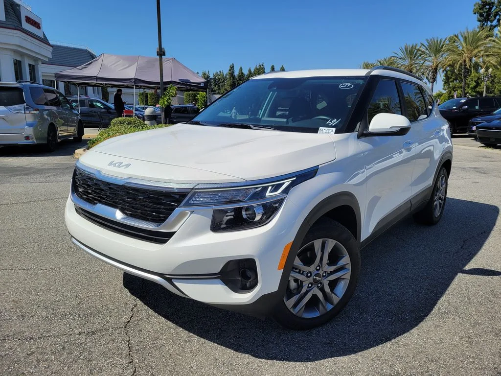 2023 Kia Seltos 2.0 S FWD's photo
