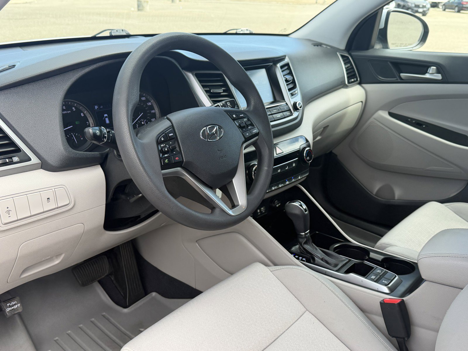 Used 2018 Molten Silver Hyundai SEL image 20