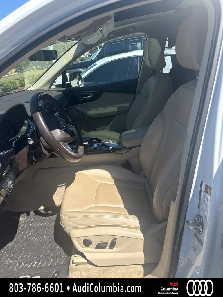 Used 2019  Audi 55 Premium Plus image 2