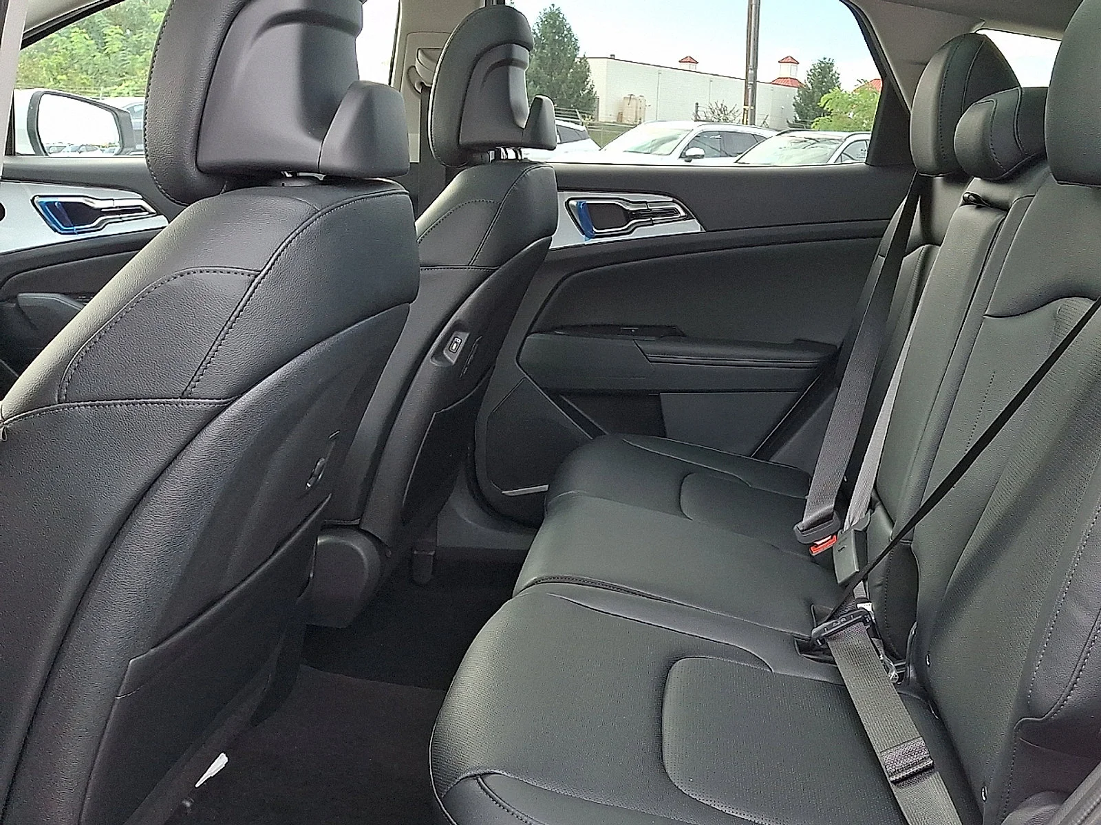 New 2027 White Kia EX image 12