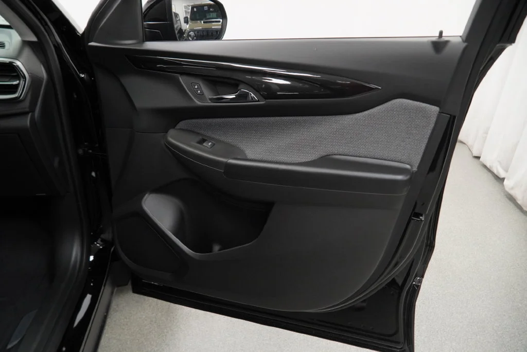 New 2026 Mosaic Black Metallic Chevrolet LT image 34