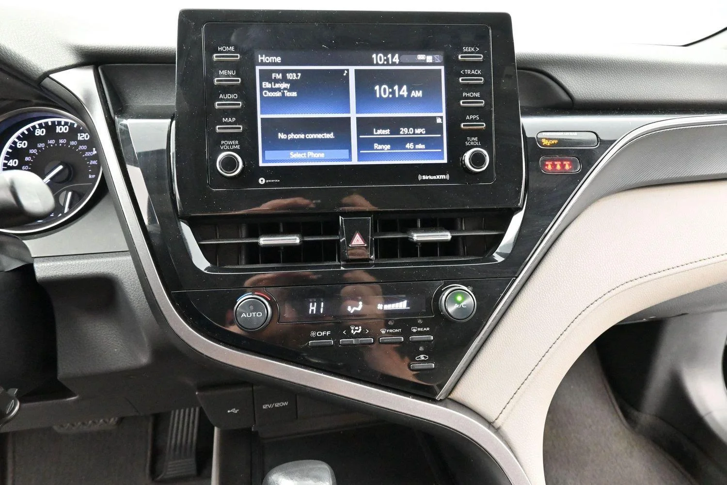 Used 2021 Blueprint Toyota SE image 19