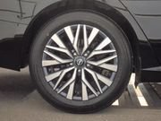 Used 2024 Super Black Nissan 2.5 SV image 8