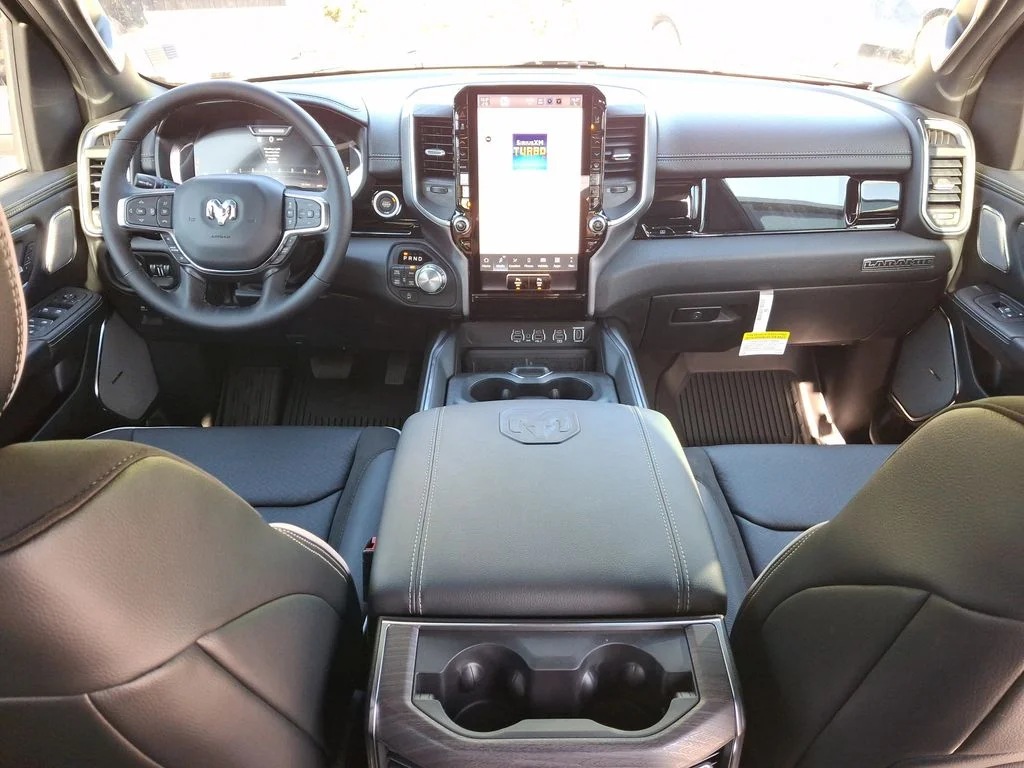 2025 RAM 1500 Laramie - Photo 15