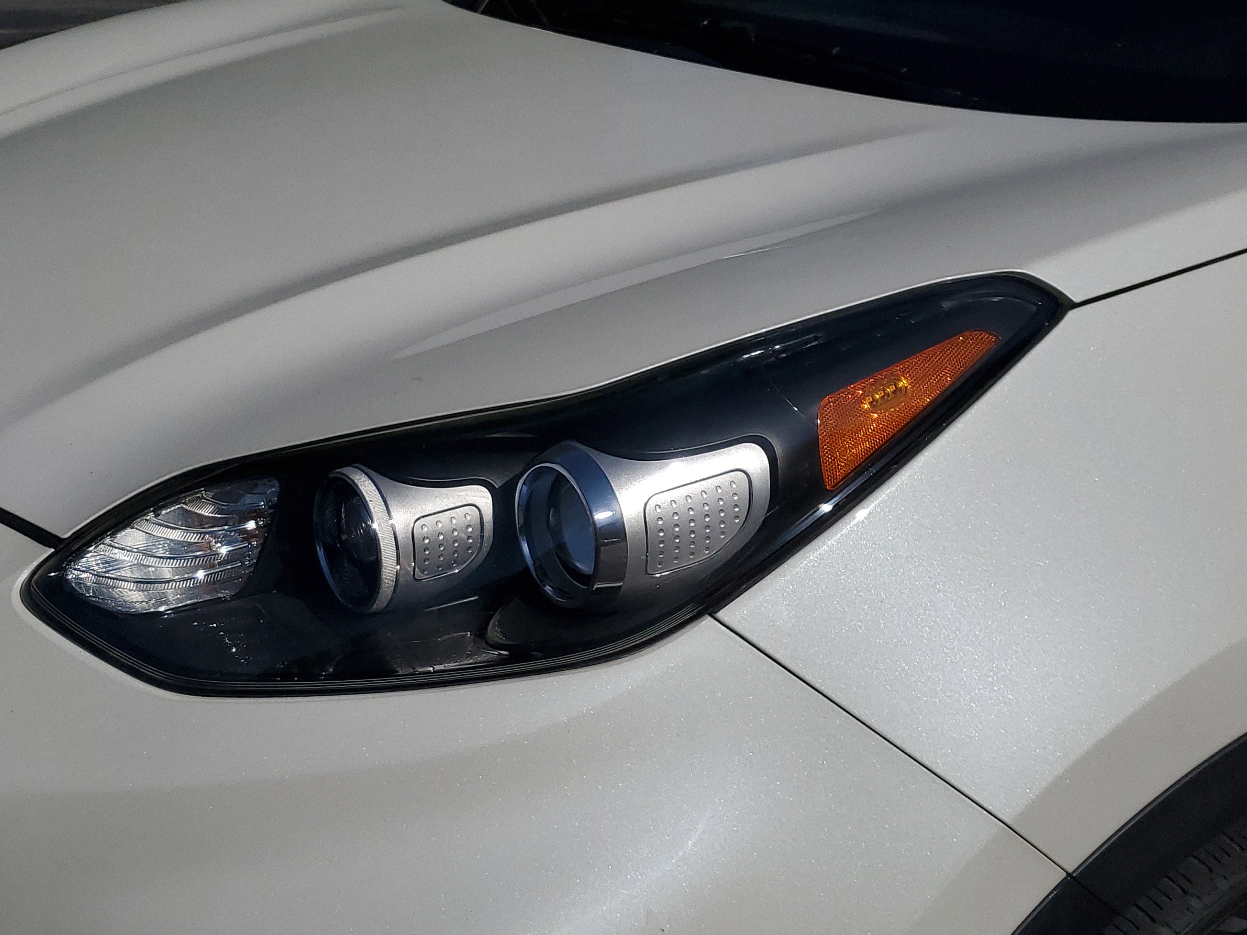 Used 2020 Snow White Pearl Kia EX image 8