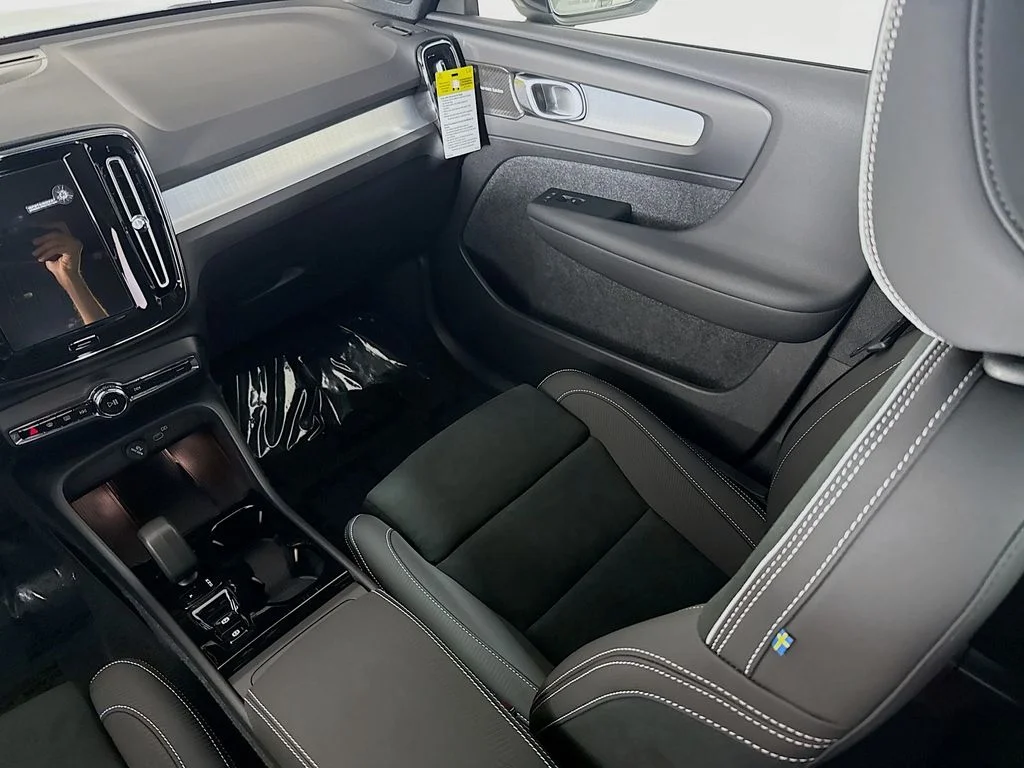 New 2026 Gray Volvo B5 Ultra Black Edition image 25