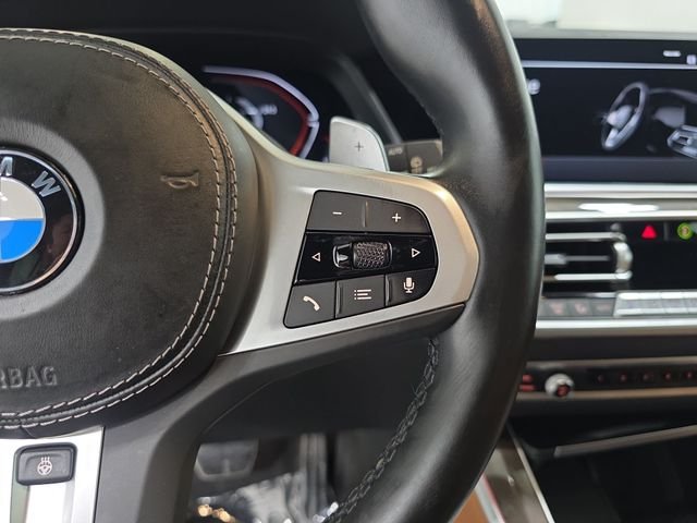 Used 2022 Black Sapphire Metallic BMW xDrive40i image 18