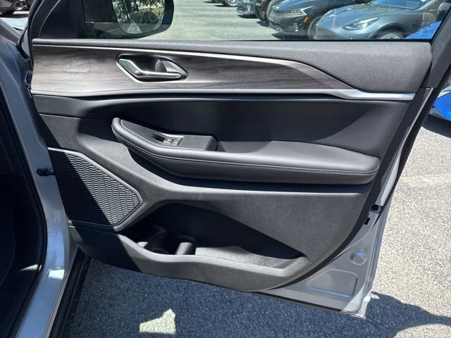 New 2026 Silver Jeep Limited image 25
