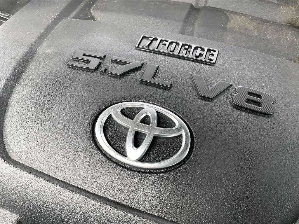 Used 2017 Silver Sky Metallic Toyota SR5 image 35