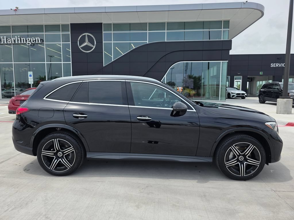 New 2026 Black Mercedes-Benz GLC 300 image 36