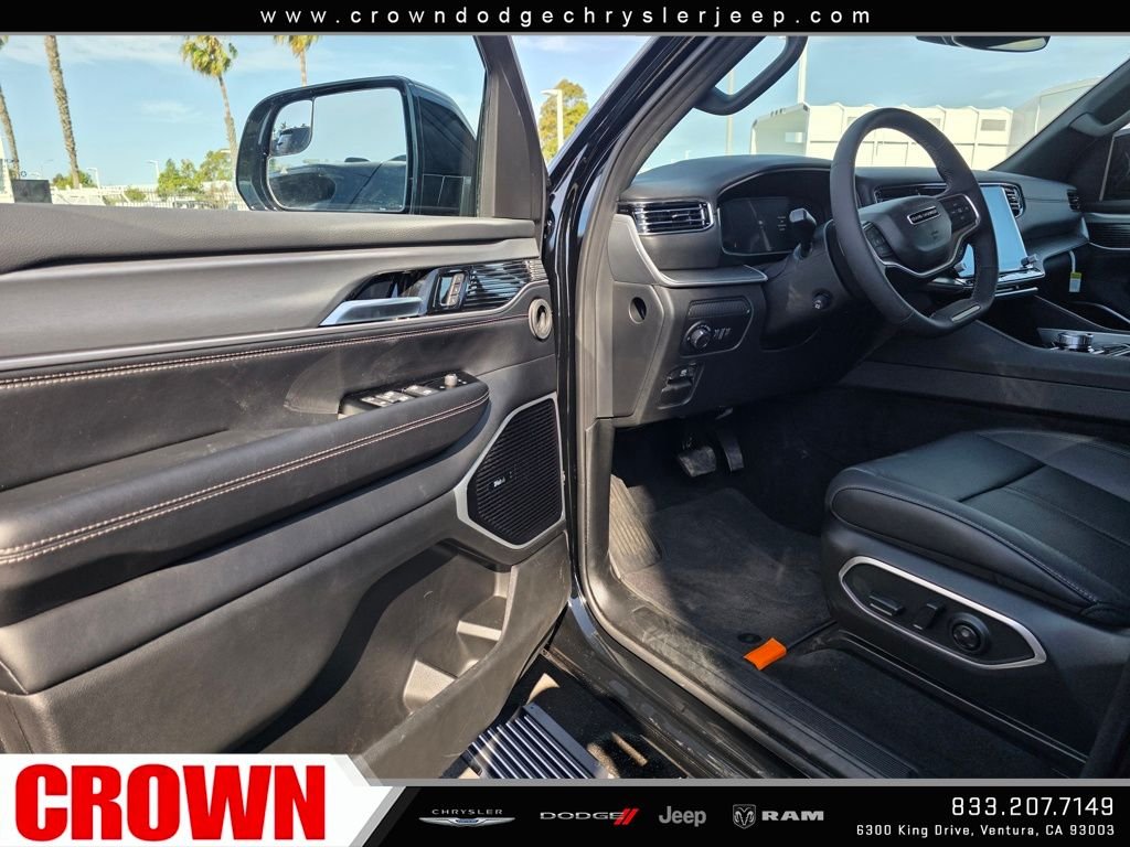 New 2026 High Gloss Black Exterior Paint Jeep Limited Altitude image 20