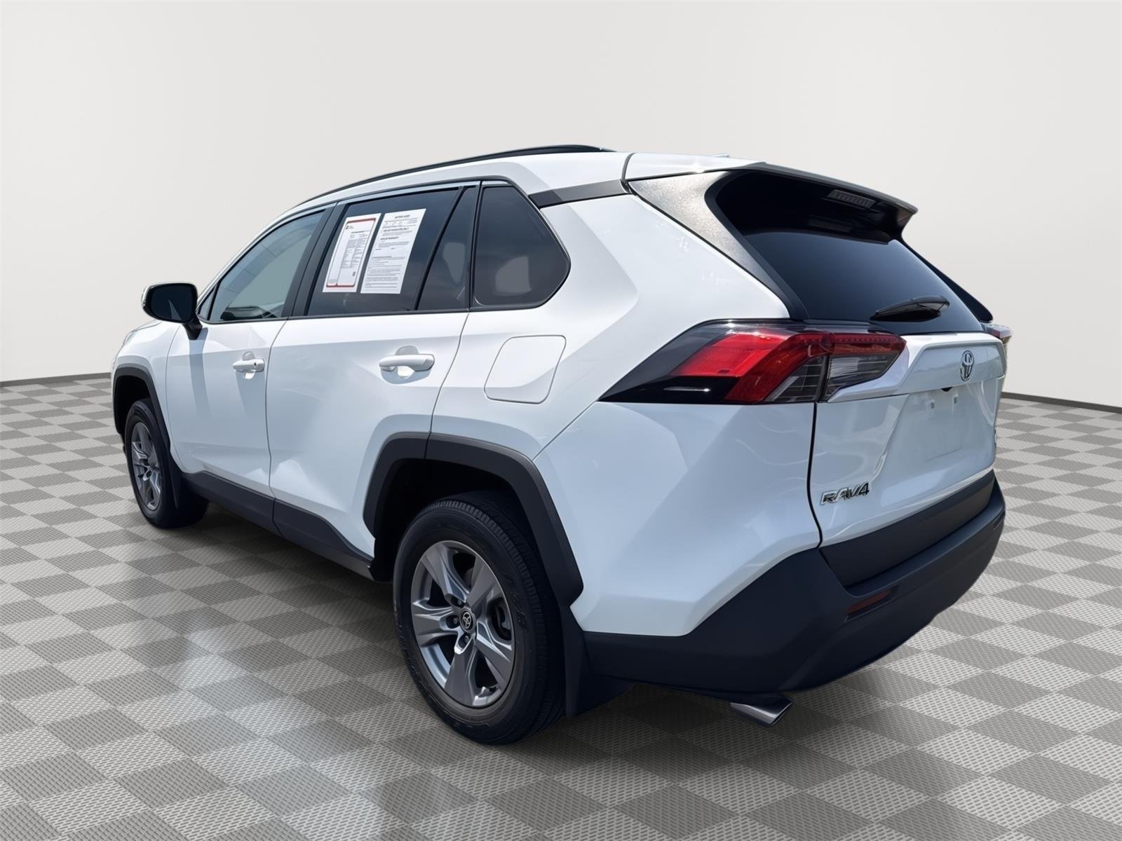 Used 2024 Ice Cap Toyota XLE image 10