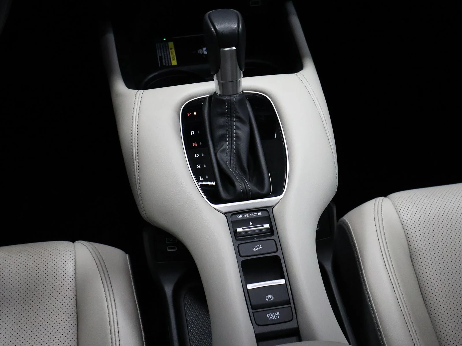 Certified Used 2024 Beige Honda EX-L image 26