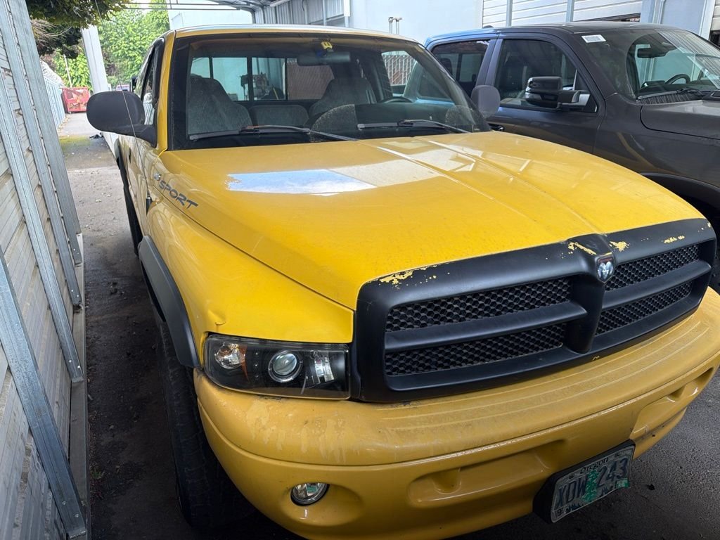 Used 2000 Solar Yellow Clearcoat Dodge SLT image 8