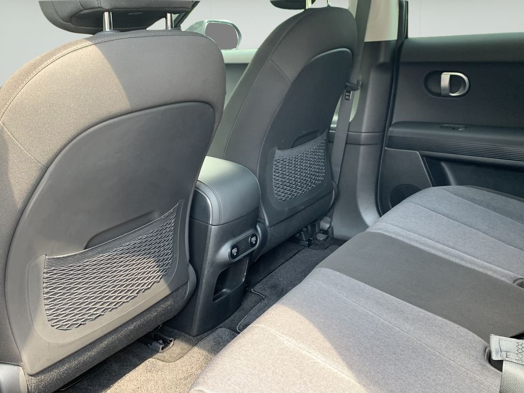 2023 Hyundai IONIQ 5 SE - Photo 17