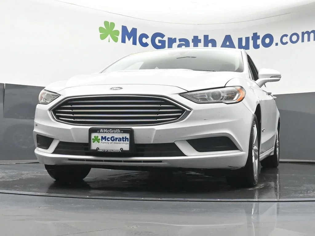Used 2018 White Ford SE image 7