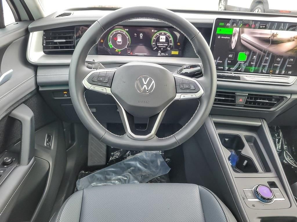 New 2026 Pure White Volkswagen 2.0T SE image 10