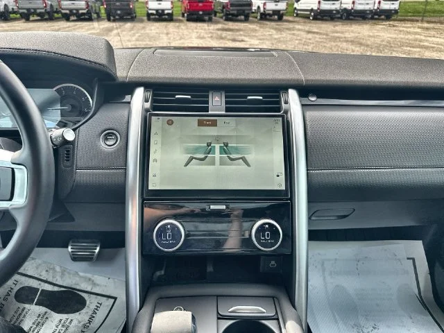 Used 2023  Land Rover HSE R-Dynamic image 21