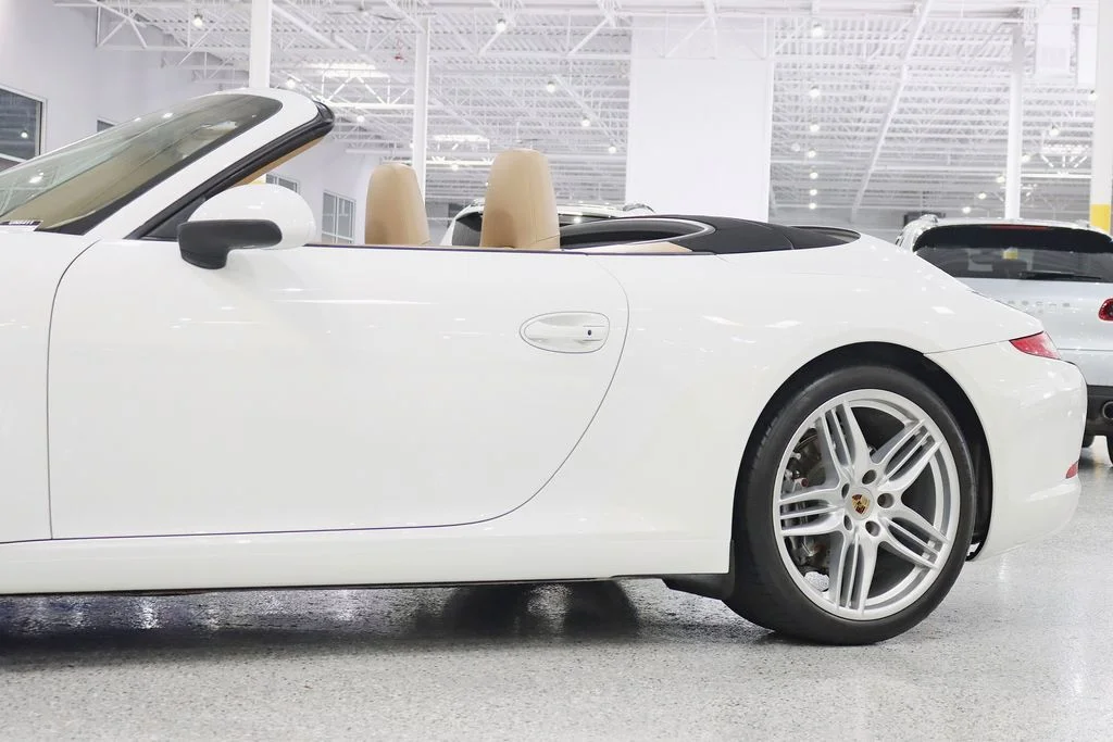Used 2014 White Porsche Carrera image 4