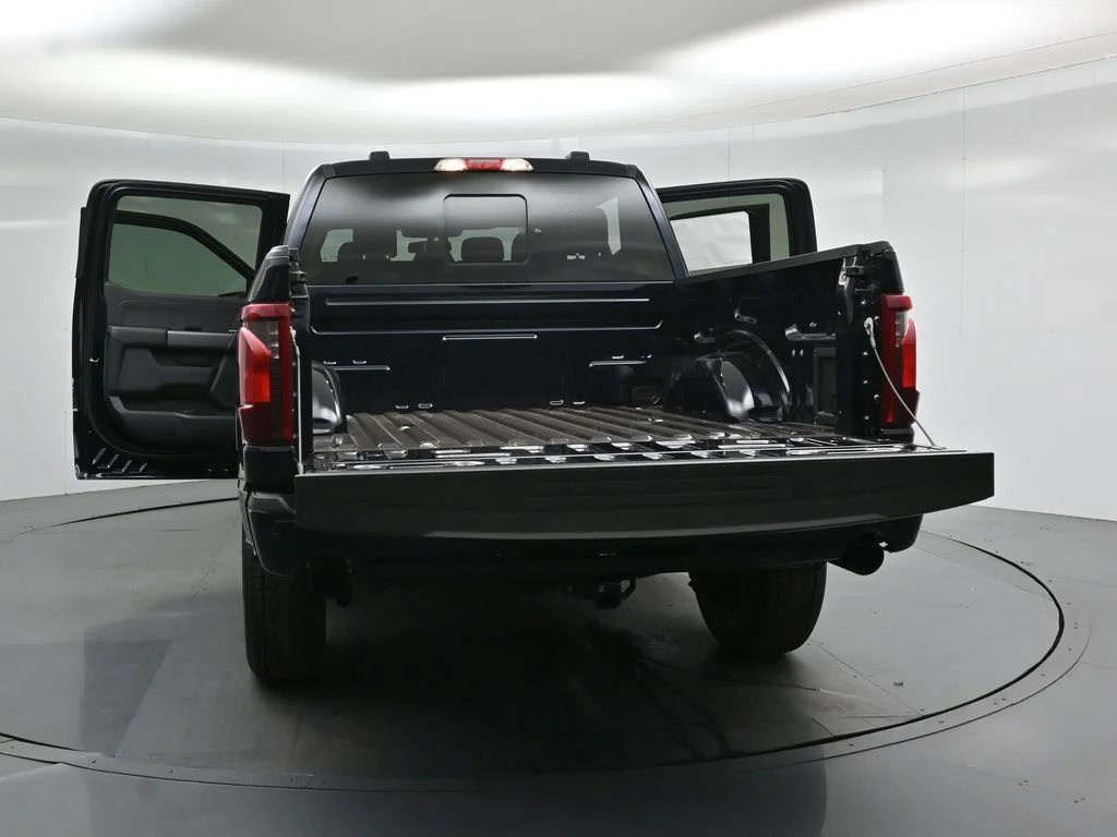 New 2026 Antimatter Blue Metallic Ford XLT image 32