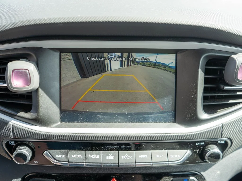 Used 2017 Black Hyundai SEL image 23