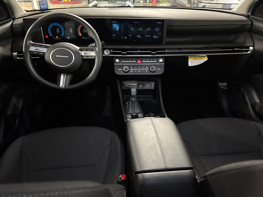 Used 2026 Green Hyundai SE image 9